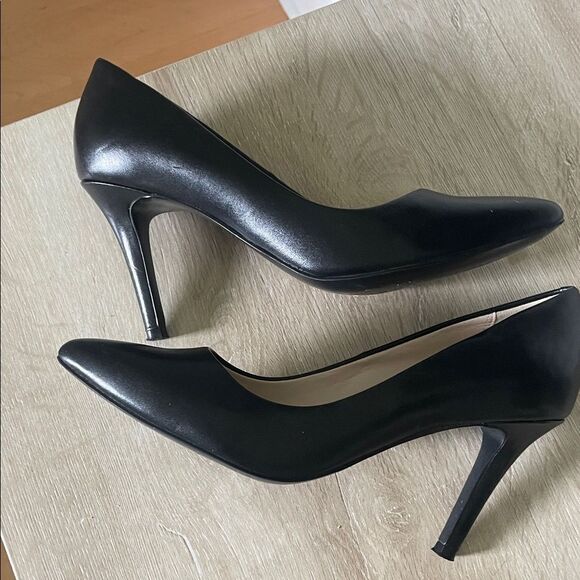 Cole Haan Black Leather Heels - Picture 7 of 8